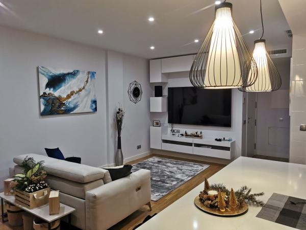 Продажа квартиры на Piso en Calle Luis Mamerto Lopez-Tapia, El Pinillo, Torremolinos, Торремолинос
thumbnail 3