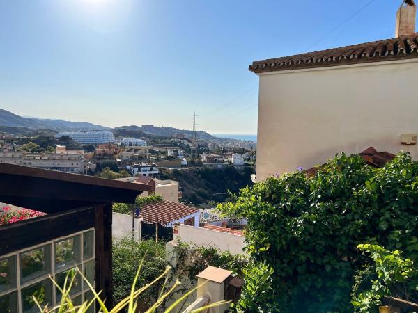 Chalet adosado en Conjunto Los opalos, La Cala del Moral, Rincón de la Victoria thumbnail 2