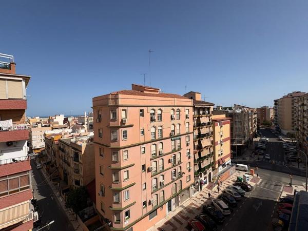 Продажа квартиры на Piso en Calle Albacete, Suárez, Málaga, Малага
thumbnail 2