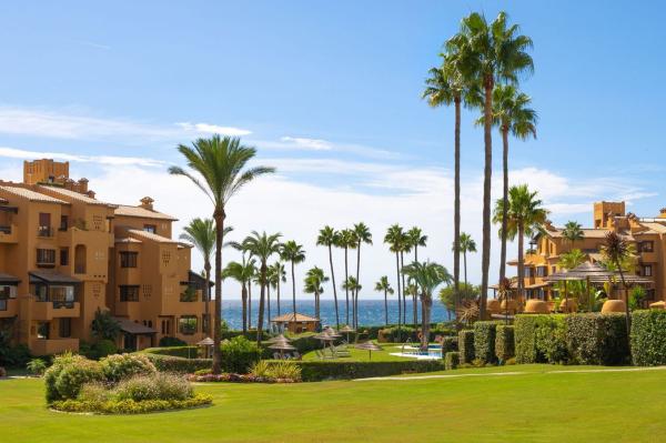 Sprzedaż mieszkania w Piso en Mare Nostrum, 40, Punta Plata, Estepona, Estepona
thumbnail 2