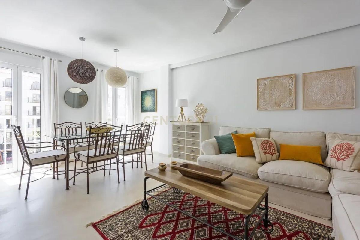 Venta de piso en Piso en Calle los Lirios, 8, Nueva Andalucía, Marbella, Marbella
 photo 3