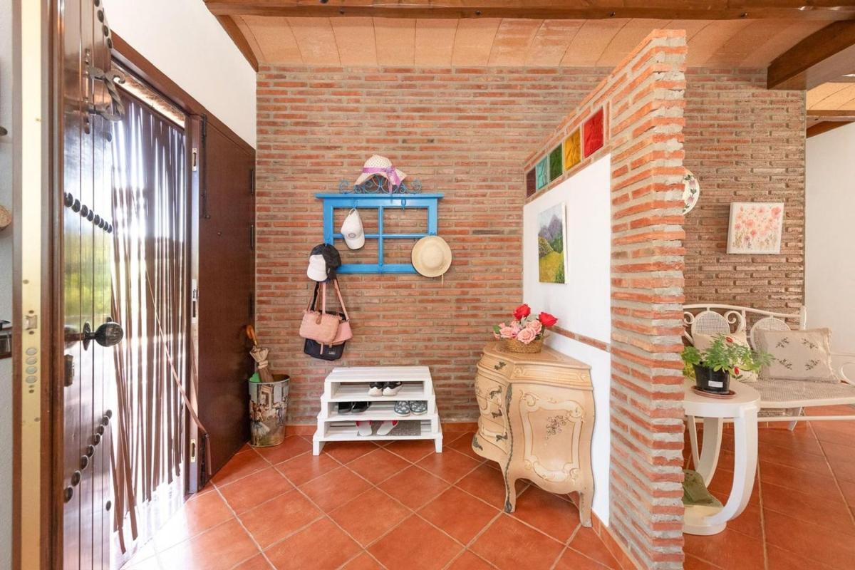 Properties for sale and rent in Spain photo 3