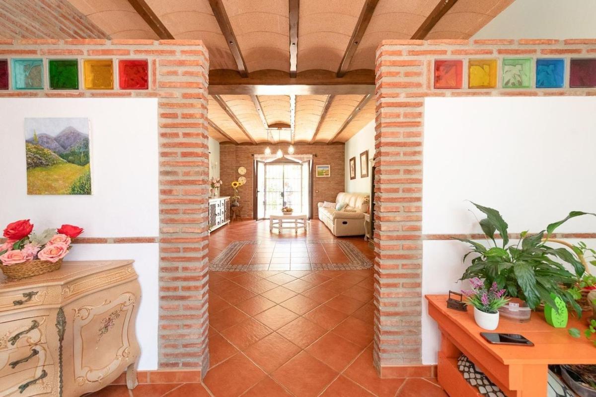 Properties for sale and rent in Spain photo 5