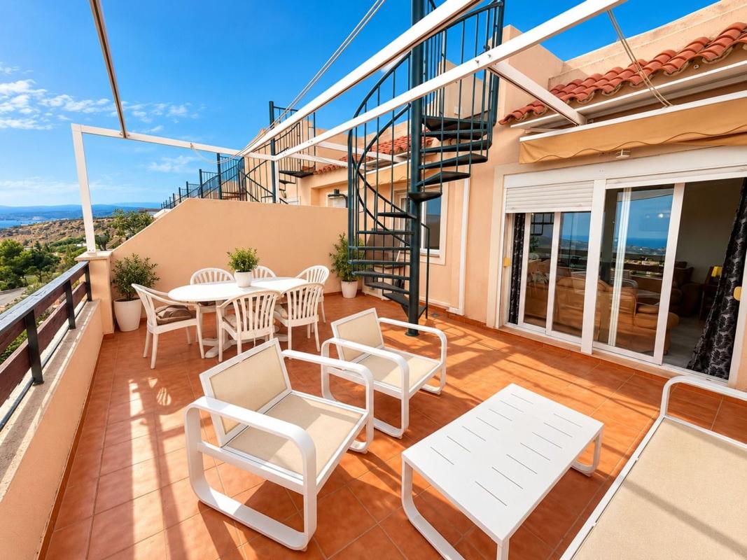 Penthouse sale in  Ático en Doña Julia Golf, Casares, Casares photo 2