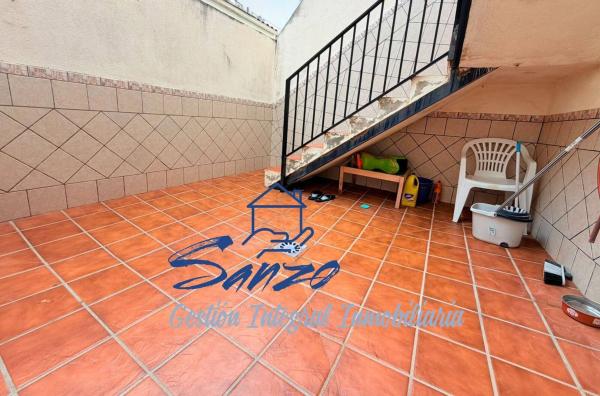 Chalet adosado en Zona de la Vega, Antequera photo 1
