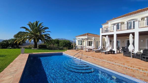 Casa o chalet independiente en Valtocado - La Alquería - La Atalaya, Mijas thumbnail 3