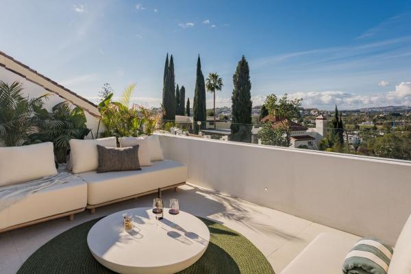Chalet adosado en Nueva Andalucía, Marbella thumbnail 2