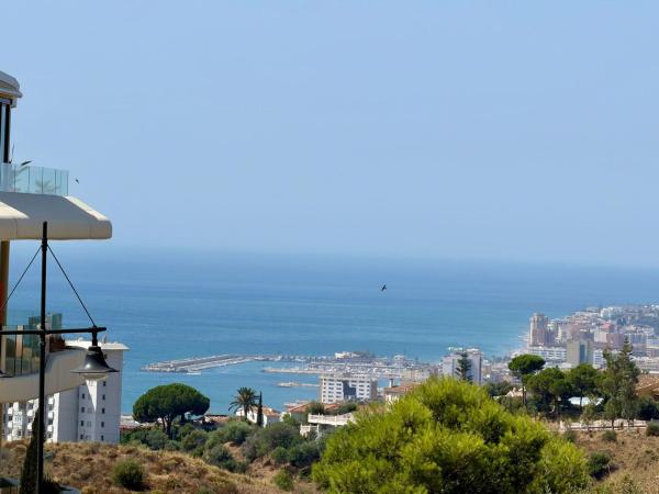 Sprzedaż mieszkania w Piso en Avenida del Higuerón, El Higuerón, Fuengirola, Fuengirola
thumbnail 2
