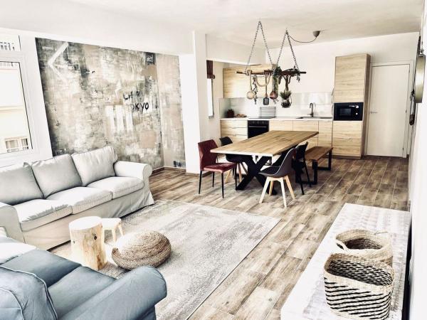 Продажа квартиры на Piso en Palangrero, 2, Zona Puerto Deportivo, Fuengirola, Фуэнхирола
thumbnail 2