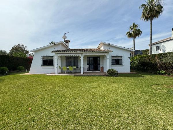 Casa o chalet independiente en Calle Traíña, 5, Villacana - Costalita - Saladillo, Estepona photo 4
