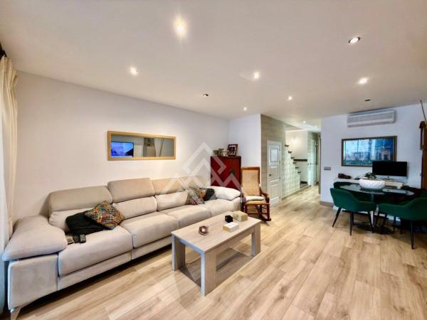 Chalet adosado en Calle Joaquín Rodrigo, Hacienda Elviria, Marbella photo 4