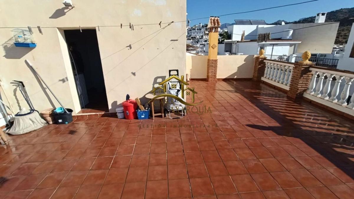 Недвижимость на продажу и в аренду в Испании photo 2