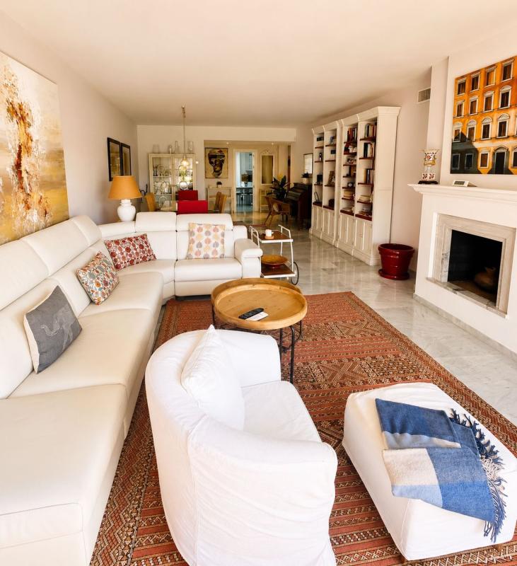 Продажа дуплекса на Dúplex en Urbanización Alhambra del Golf, 5, Casasola, Estepona, Эстепона photo 5