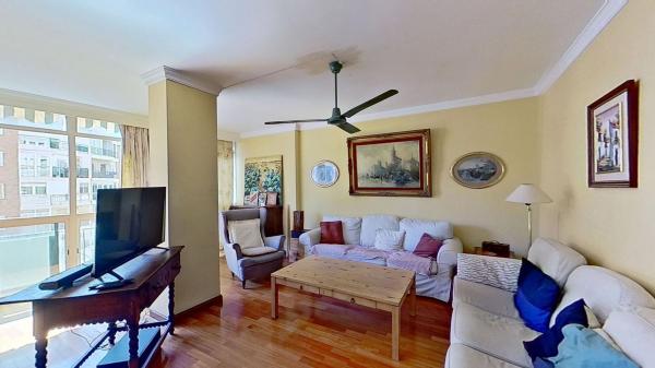 Продажа квартиры на Piso en Calle Cervantes, Malagueta - Monte Sancha, Málaga, Малага
 photo 4
