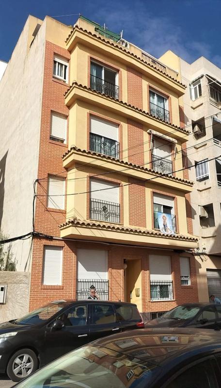 Venta de piso en Piso en Calle Sant Emigdi, Zona Pueblo, Guardamar del Segura, Guardamar del Segura
photo 2