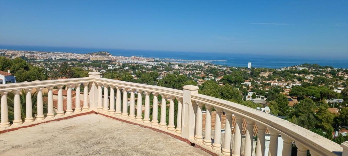 Продажа отдельного шале в  Casa o chalet en El Montgó, Denia, Дения photo 2
