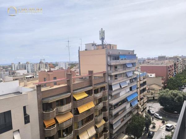 Продажа квартиры на Piso en Avenida la Rambla, Centro, San Juan de Alicante, Сан-Хуан-де-Аликанте
photo 1