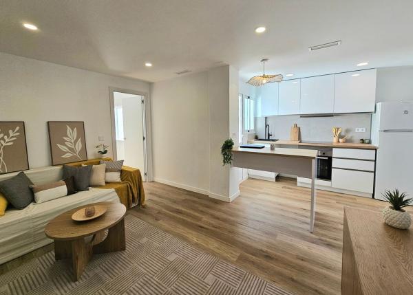 Venta de piso en Piso en Calle San Pablo, 28, Alcalde Felipe Mallol, San Vicente del Raspeig, San Vicente del Raspeig
thumbnail 3