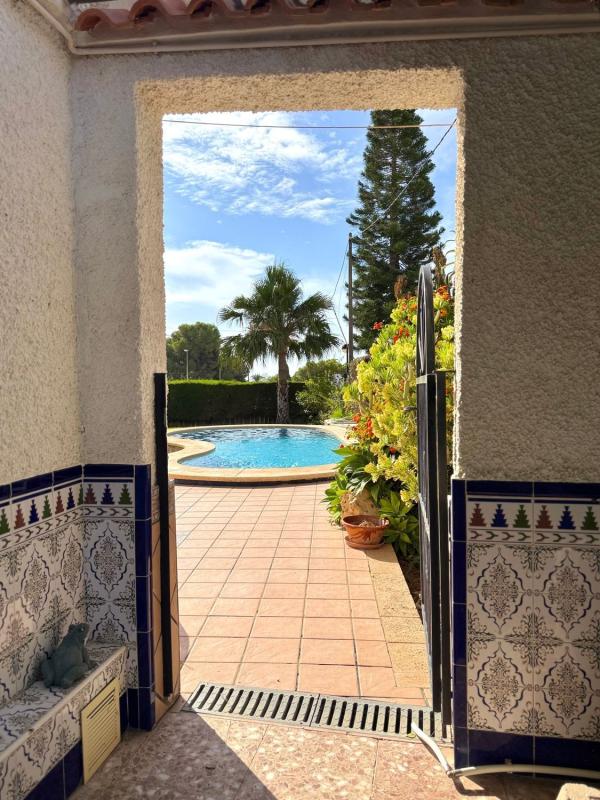 Properties for sale and rent in Spain photo 3
