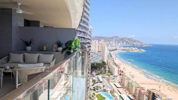 Sprzedaż mieszkania w Piso en Avenida República Argentina, 19, Playa de Poniente, Benidorm, Benidorm
 photo 1