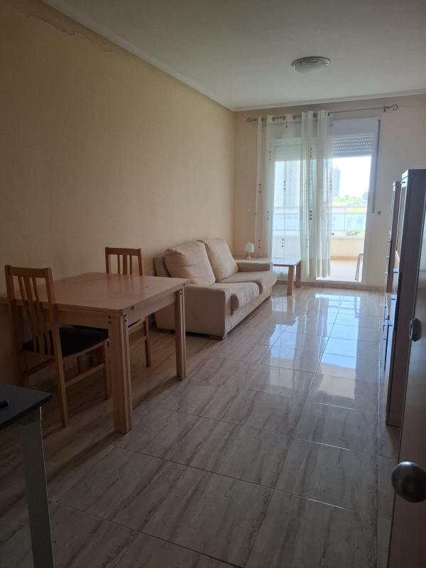 Sprzedaż mieszkania w Piso en Presidente Adolfo Suarez, 18, Pueblo Poniente, Benidorm, Benidorm
photo 5