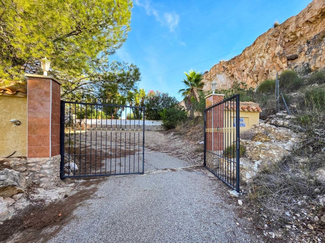 Propiedades en venta y alquiler en España photo 2
