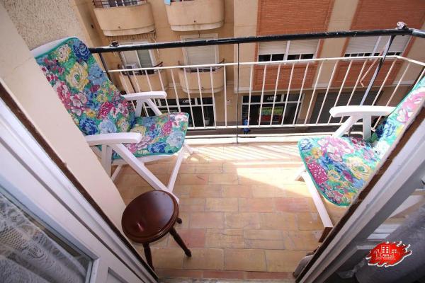 Продажа квартиры на Piso en Calle Carmen, Centro, San Juan de Alicante, Сан-Хуан-де-Аликанте
thumbnail 2
