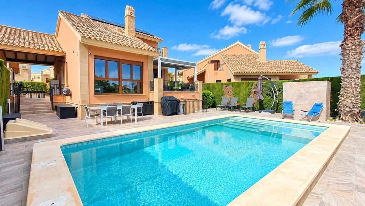 Sprzedaż niezależnego domku jednorodzinnego w Casa o chalet en Algorfa, Algorfa photo 1