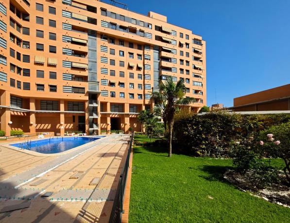 Penthouse for sale at Ático en Avenida Juan Sanchis Candela, 28, Garbinet - Parque de las Avenidas, Alicante / Alacant, Alicante thumbnail 2
