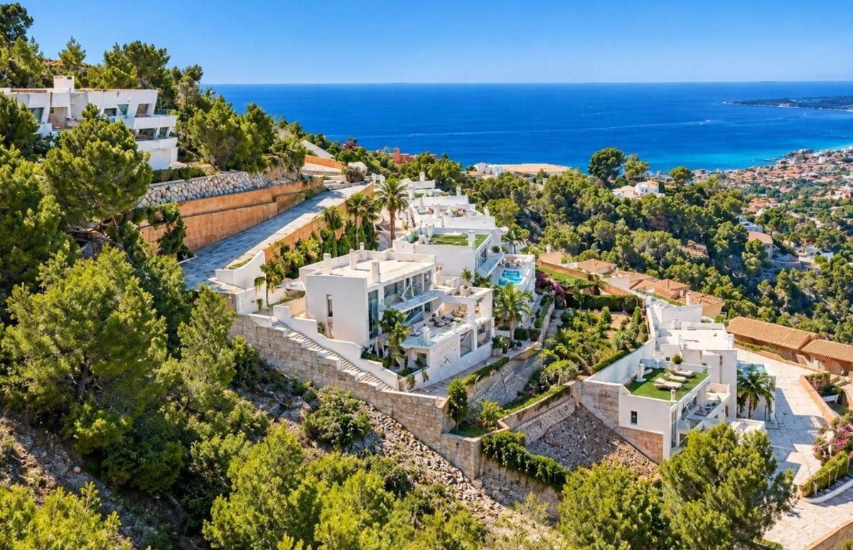 Properties for sale and rent in Spain photo 2