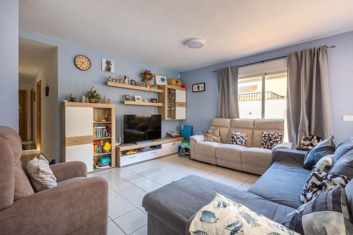 Properties for sale and rent in Spain photo 5