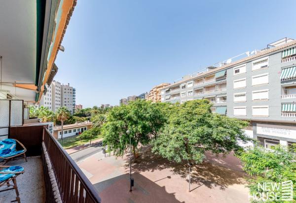Sale of flat in Piso en Calle 25 d'Abril de 1707, Campello Playa, El Campello, El Campello
 photo 1