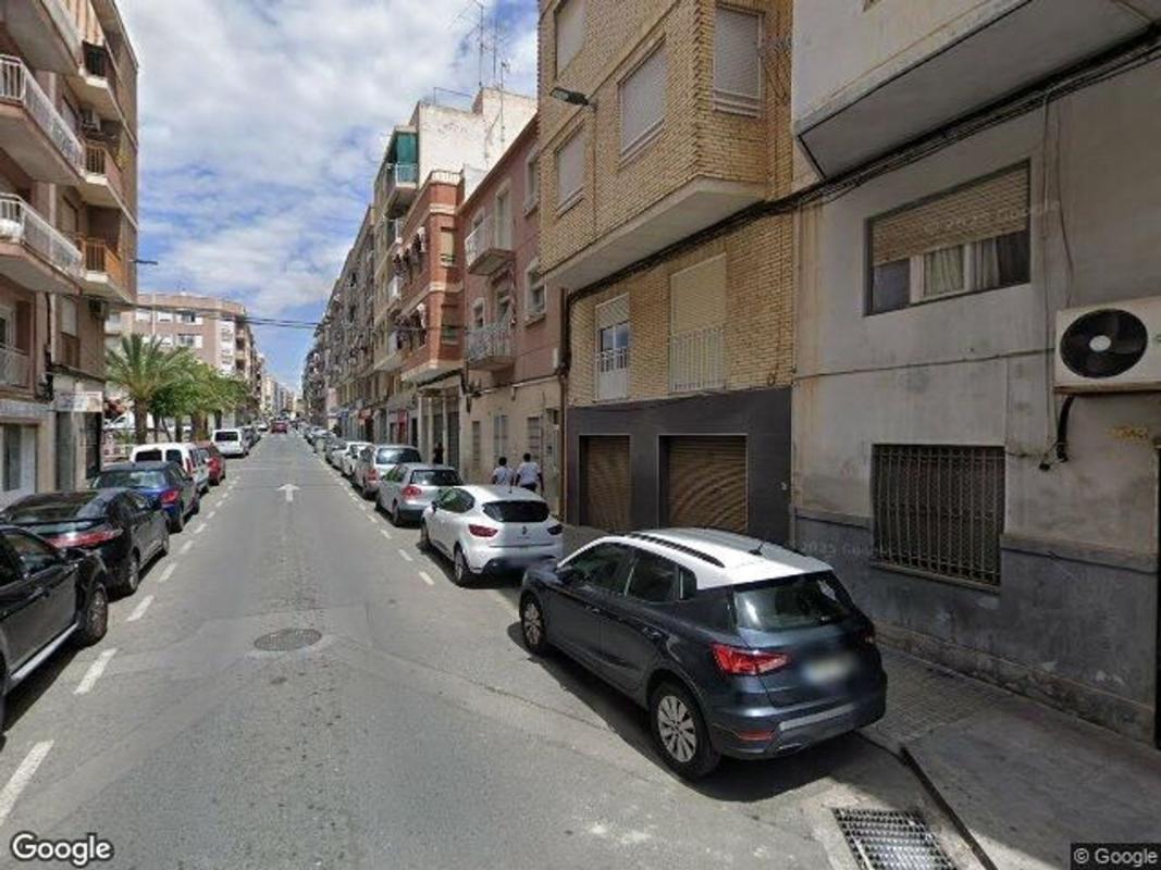 Продажа квартиры на Piso en Hermanos Navarro Caracena, Carrús Este, Elche / Elx, Эльче / Эльх
 photo 3