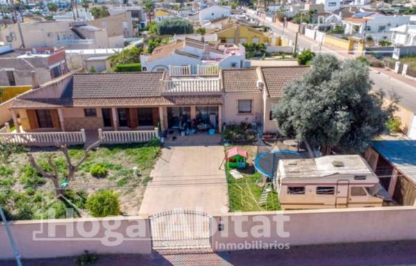 Casa o chalet independiente en Calle Salinas Bal, Los Balcones - Los Altos del Edén, Torrevieja thumbnail 2