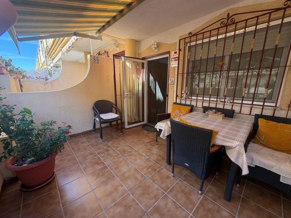 Chalet adosado en Calle Nicolás de Bussi, 88, Playa Flamenca, Orihuela photo 2