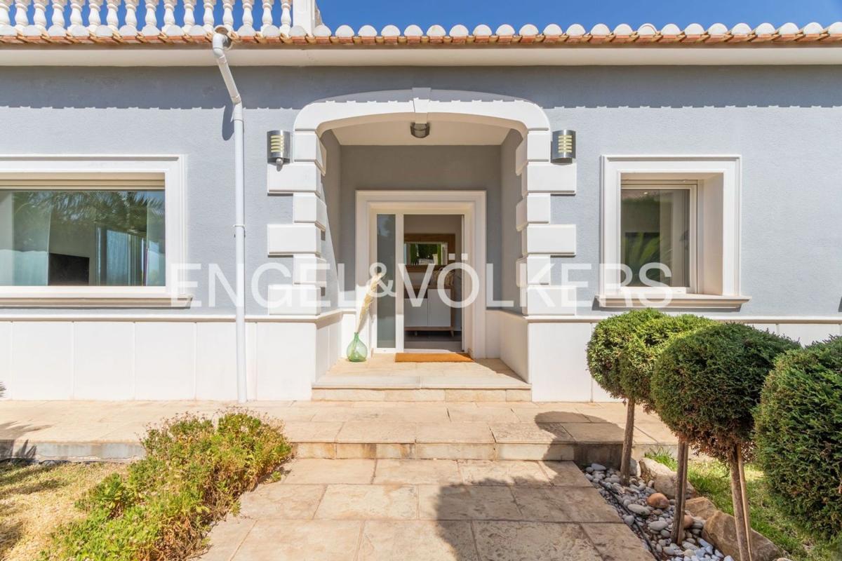 Propiedades en venta y alquiler en España photo 2