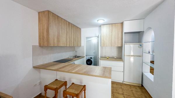 Chalet adosado en venta en Playa Flamenca , Orihuela thumbnail 2