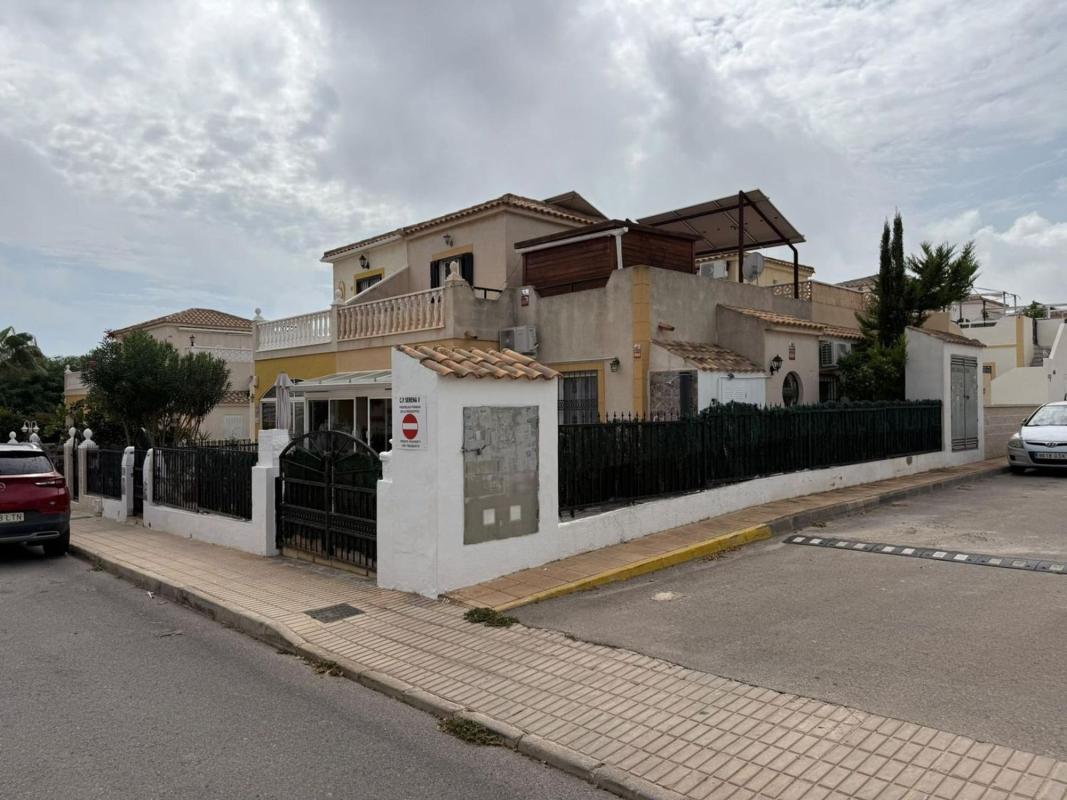Propiedades en venta y alquiler en España photo 1