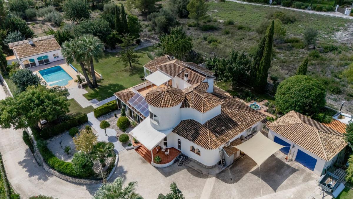 Недвижимость на продажу и в аренду в Испании photo 2