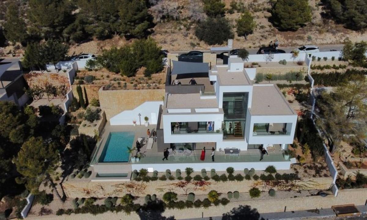 Properties for sale and rent in Spain photo 5