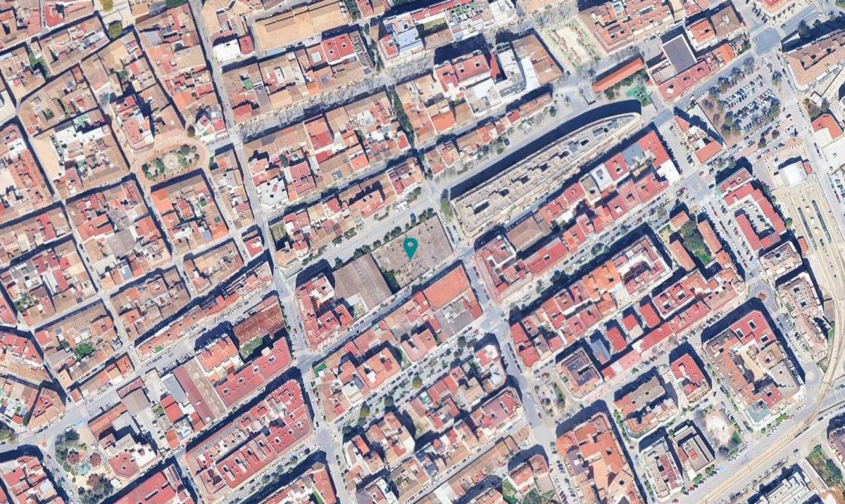 Edificio de 9250m2 en venta en Denia photo 1