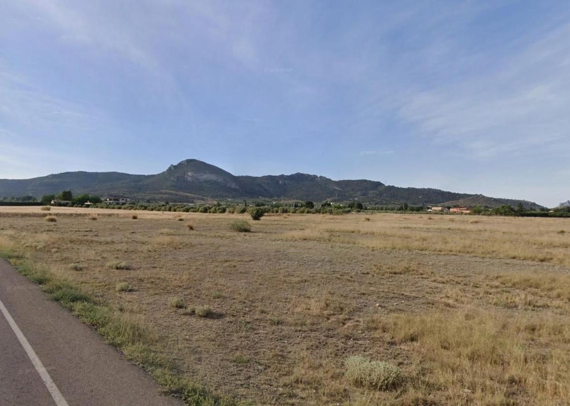 Terreno en venta en Villena, Alicante photo 2