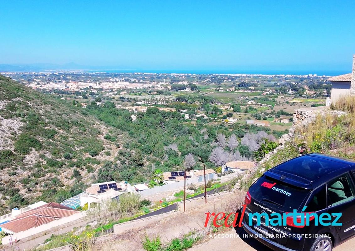 Terreno en venta en Denia, Alicante photo 2