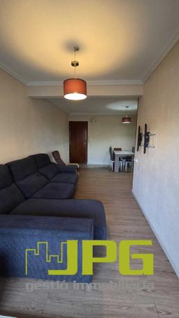 Продажа квартиры на Piso en Cat Sala Perez, Nou Nazaret - Frank Espinós, San Juan de Alicante, Сан-Хуан-де-Аликанте
thumbnail 3