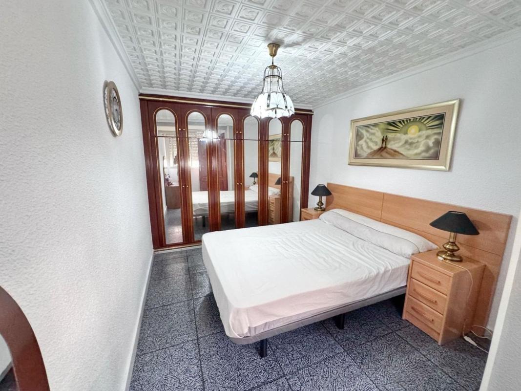 Venta de piso en Piso en Plaza de Toros - Avenida Chapí - Trinquete, Elda, Elda
photo 2