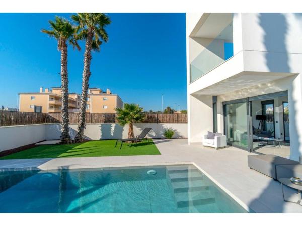 Casa o chalet independiente en La Marina, Elche / Elx photo 1