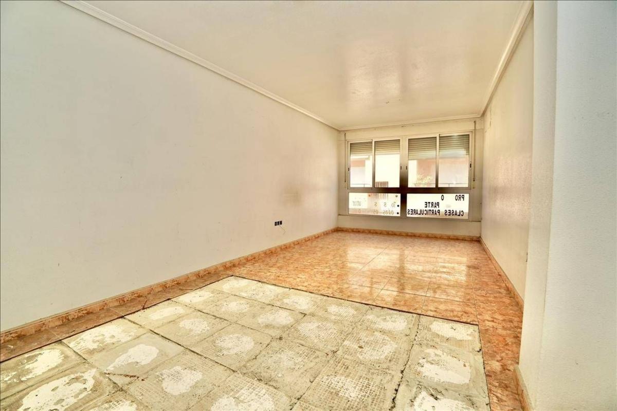 Sale of apartment in Piso en Calle Jorge Juan, 17, Catral, Catral
 photo 5