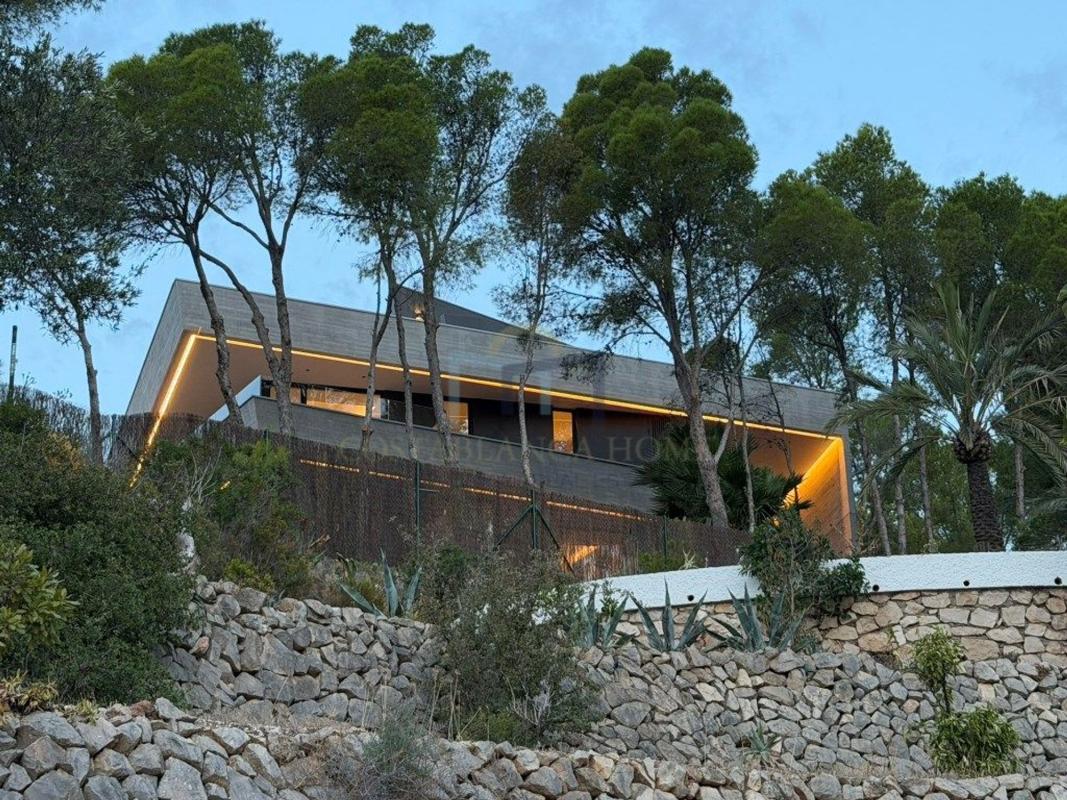 Properties for sale and rent in Spain photo 3