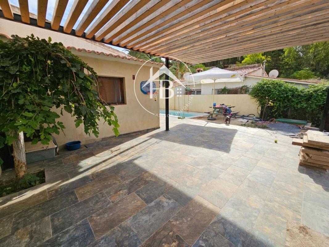 Sale of independent chalet in Casa o chalet en Pueblo Español - Coveta Fumá, El Campello, El Campello
photo 1