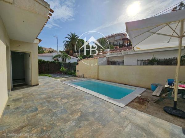 Independent chalet for sale in Casa o chalet en Pueblo Español - Coveta Fumá, El Campello, El Campello
 photo 4